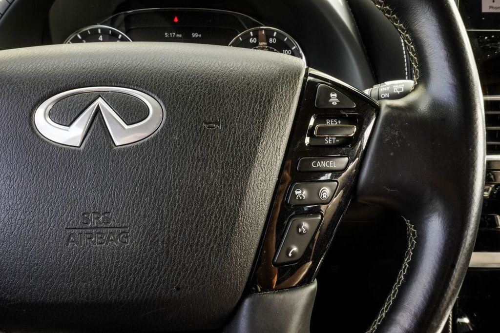 Infiniti QX80 photo 32