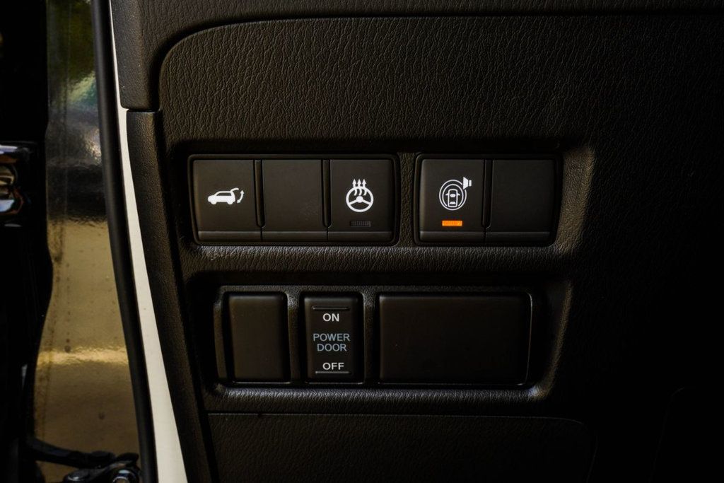 Infiniti QX80 photo 34