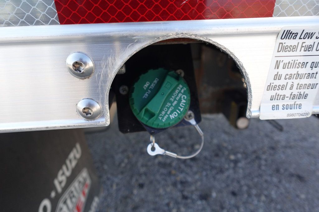 2024 Isuzu NPR HD (18ft Box w/ Lift Gate) - 22922801 - 22