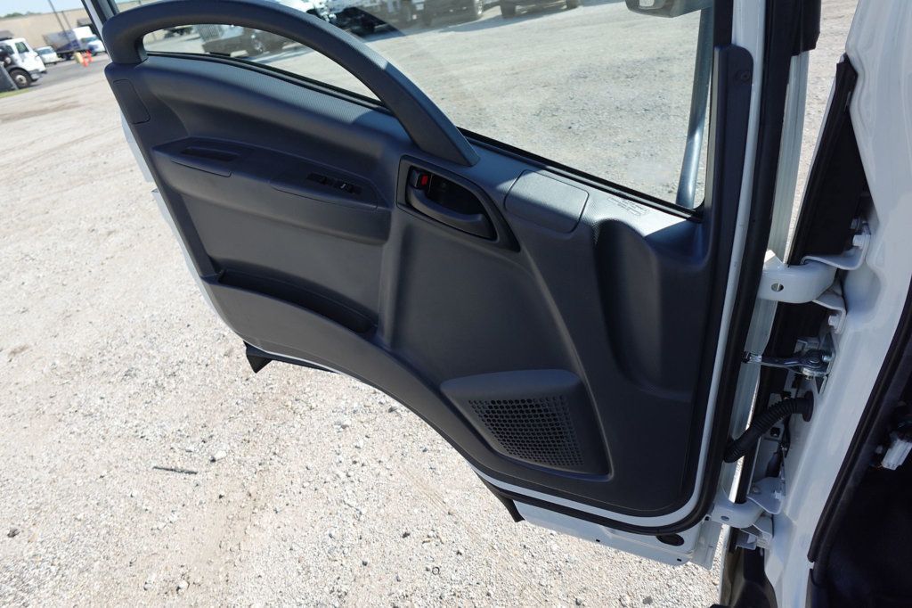 2024 Isuzu NPR HD (18ft Box w/ Lift Gate) - 22922801 - 31