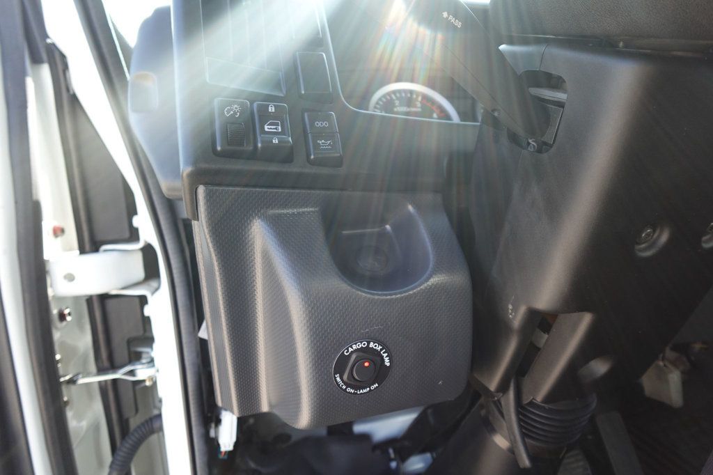 2024 Isuzu NPR HD (18ft Box w/ Lift Gate) - 22922801 - 35