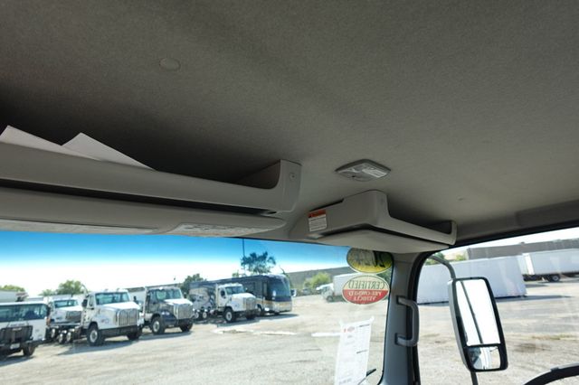 2024 Isuzu NPR HD (18ft Box w/ Lift Gate) - 22922801 - 39