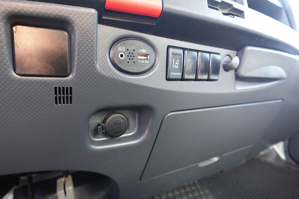 2024 Isuzu NPR HD (18ft Box w/ Lift Gate) - 22922801 - 42