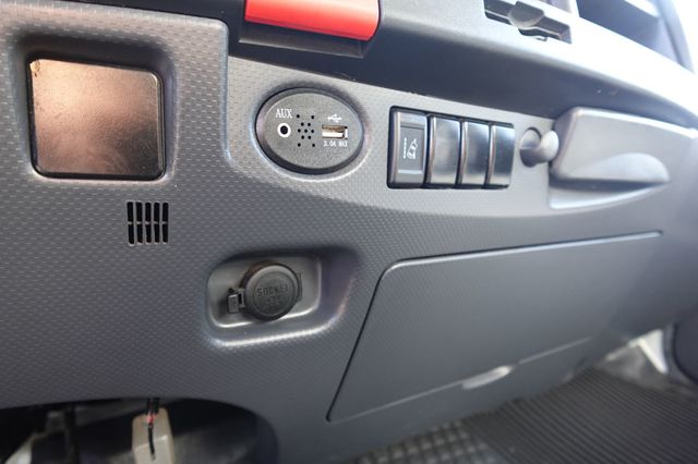 2024 Isuzu NPR HD (18ft Box w/ Lift Gate) - 22922801 - 42