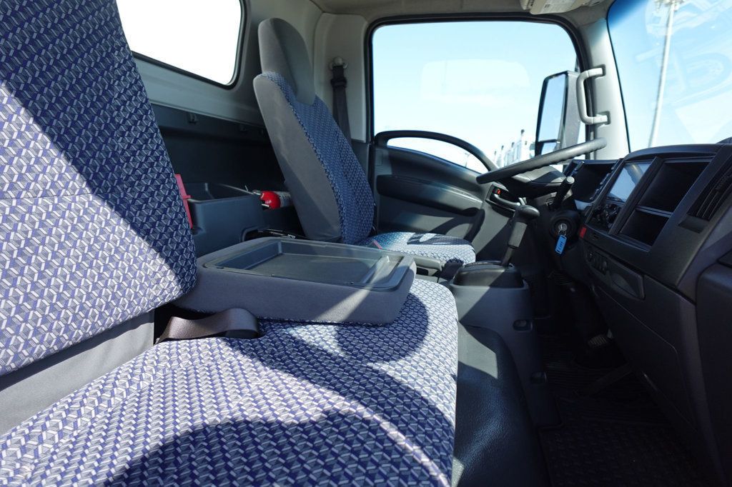 2024 Isuzu NPR HD (18ft Box w/ Lift Gate) - 22922801 - 46