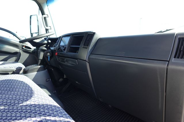 2024 Isuzu NPR HD (18ft Box w/ Lift Gate) - 22922801 - 49