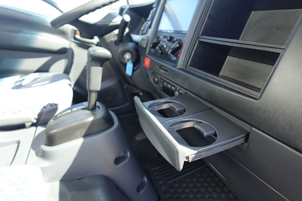 2024 Isuzu NPR HD (18ft Box w/ Lift Gate) - 22922801 - 51