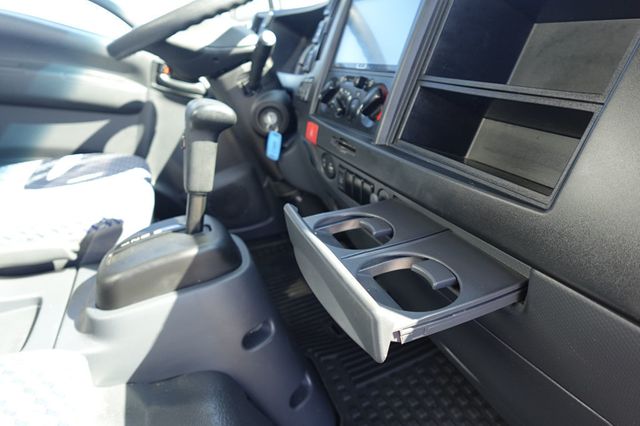 2024 Isuzu NPR HD (18ft Box w/ Lift Gate) - 22922801 - 51