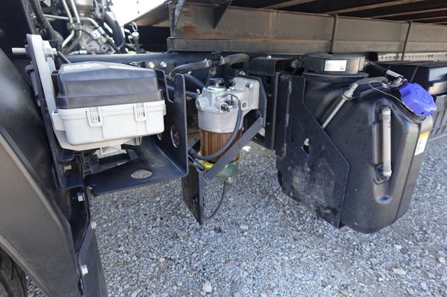 2024 Isuzu NPR HD (18ft Box w/ Lift Gate) - 22922801 - 59