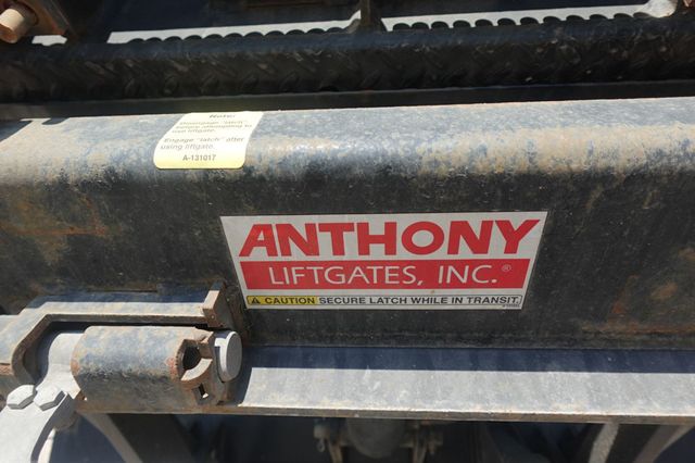 2024 Isuzu NPR HD (18ft Box w/ Lift Gate) - 22926134 - 17