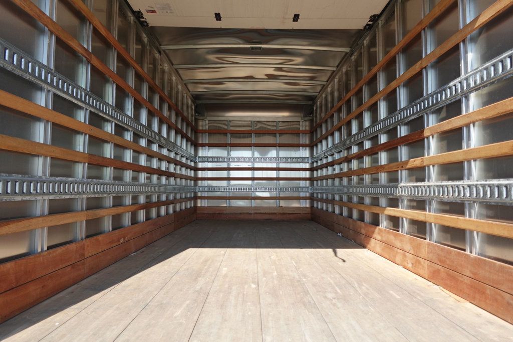 2024 Isuzu NPR HD (18ft Box w/ Lift Gate) - 22926134 - 19