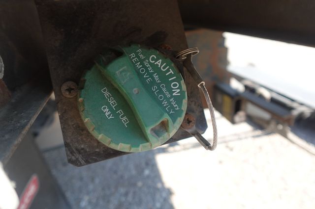 2024 Isuzu NPR HD (18ft Box w/ Lift Gate) - 22926134 - 22