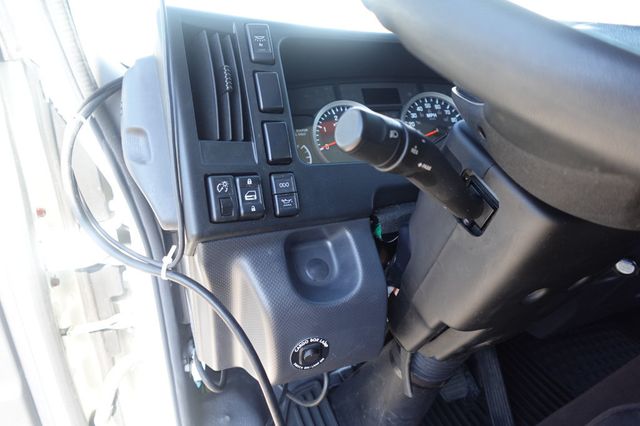 2024 Isuzu NPR HD (18ft Box w/ Lift Gate) - 22926134 - 35