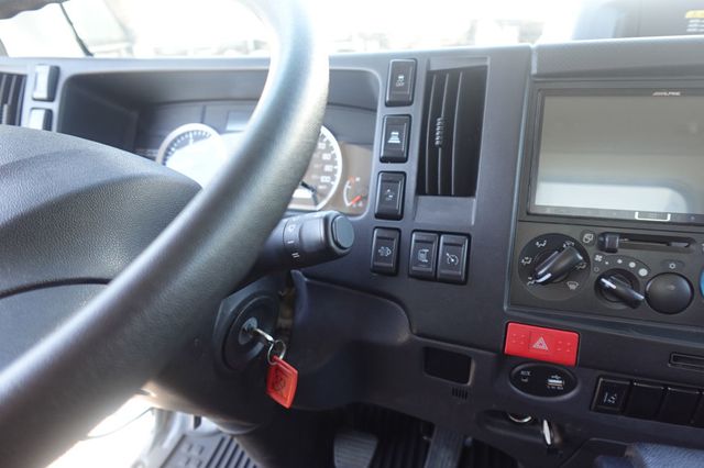 2024 Isuzu NPR HD (18ft Box w/ Lift Gate) - 22926134 - 36