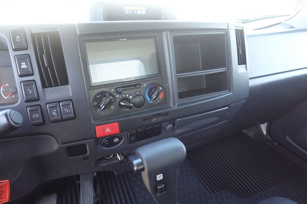 2024 Isuzu NPR HD (18ft Box w/ Lift Gate) - 22926134 - 37