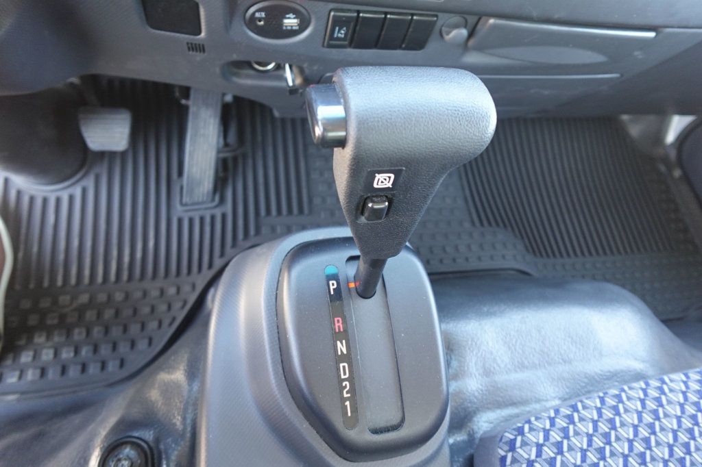 2024 Isuzu NPR HD (18ft Box w/ Lift Gate) - 22926134 - 38