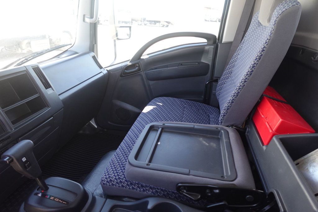 2024 Isuzu NPR HD (18ft Box w/ Lift Gate) - 22926134 - 40