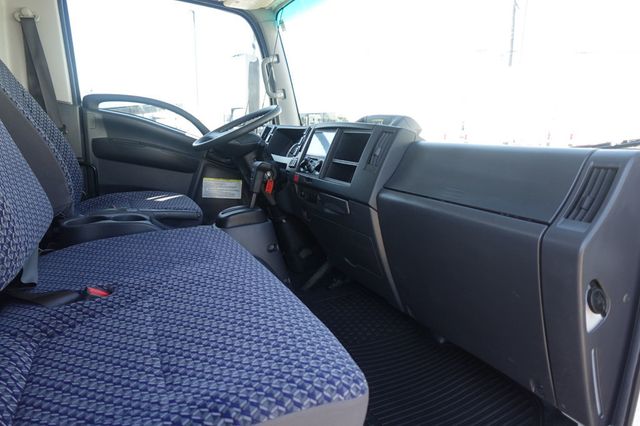 2024 Isuzu NPR HD (18ft Box w/ Lift Gate) - 22926134 - 48