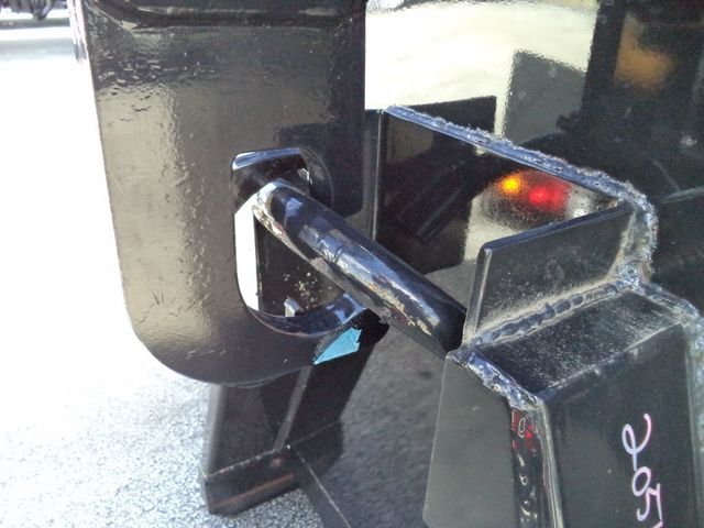 2024 Isuzu NPR HD Gas w/ Stellar Hooklift Rolloff Container Trash Dump - 22933330 - 32