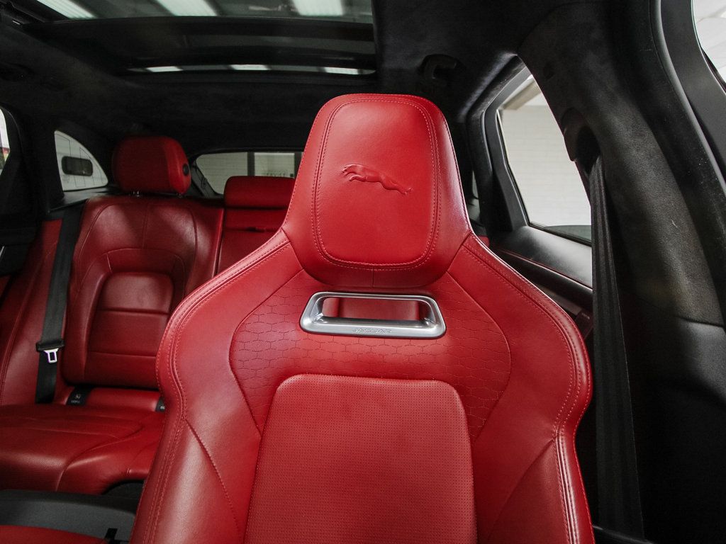 Jaguar F-PACE photo 27