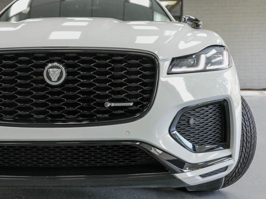 Jaguar F-PACE photo 6
