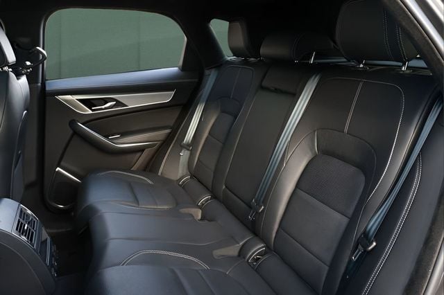 2024 Jaguar F-PACE P250 R-Dynamic S - 22980226 - 11