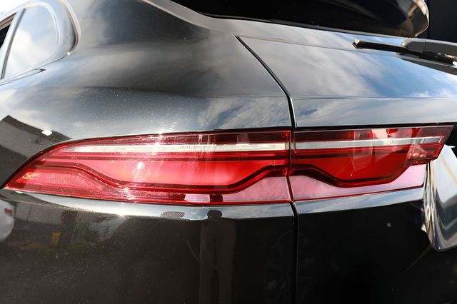 2024 Jaguar F-PACE P250 R-Dynamic S - 22980226 - 26