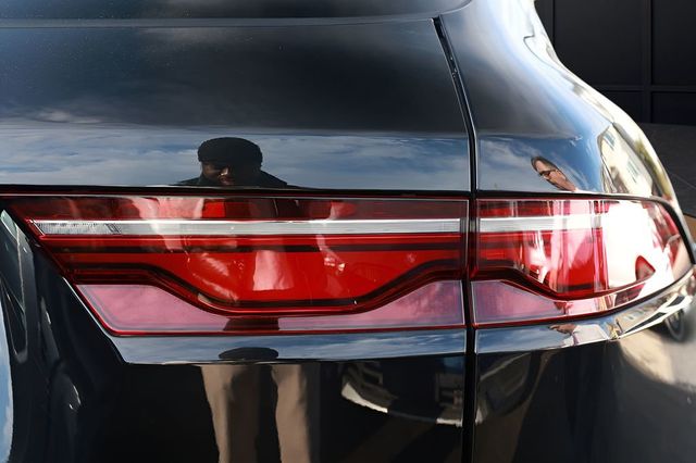 2024 Jaguar F-PACE P250 R-Dynamic S - 22980226 - 28