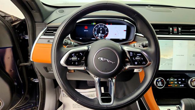 2024 Jaguar F-PACE R-Dynamic S P400 AWD w/ Comfort Seats, 20'' Wheels & Tow Hitch - 23047634 - 13