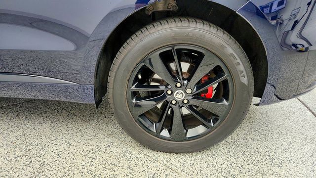 2024 Jaguar F-PACE R-Dynamic S P400 AWD w/ Comfort Seats, 20'' Wheels & Tow Hitch - 23047634 - 8