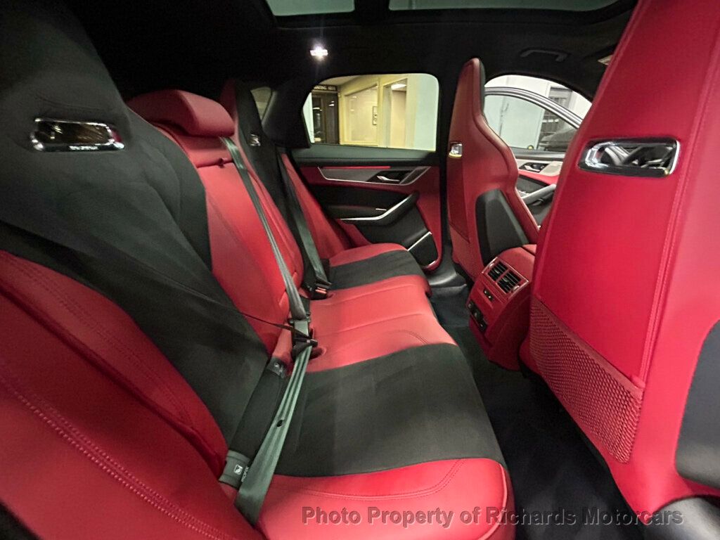 2024 Jaguar F-PACE SVR AWD - 22922047 - 31