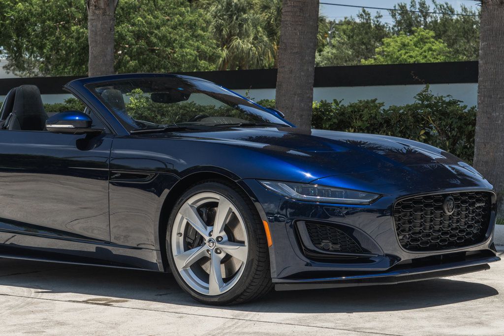 2024 Jaguar F-TYPE P450 R-Dynamic photo 11