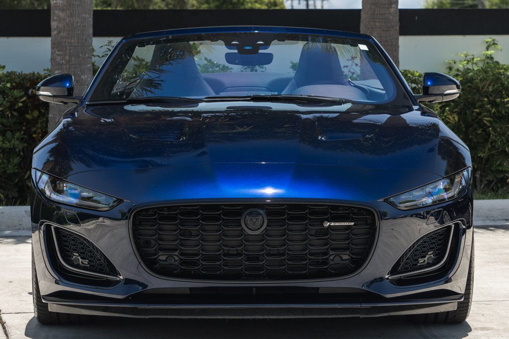 2024 Jaguar F-TYPE P450 R-Dynamic photo 12