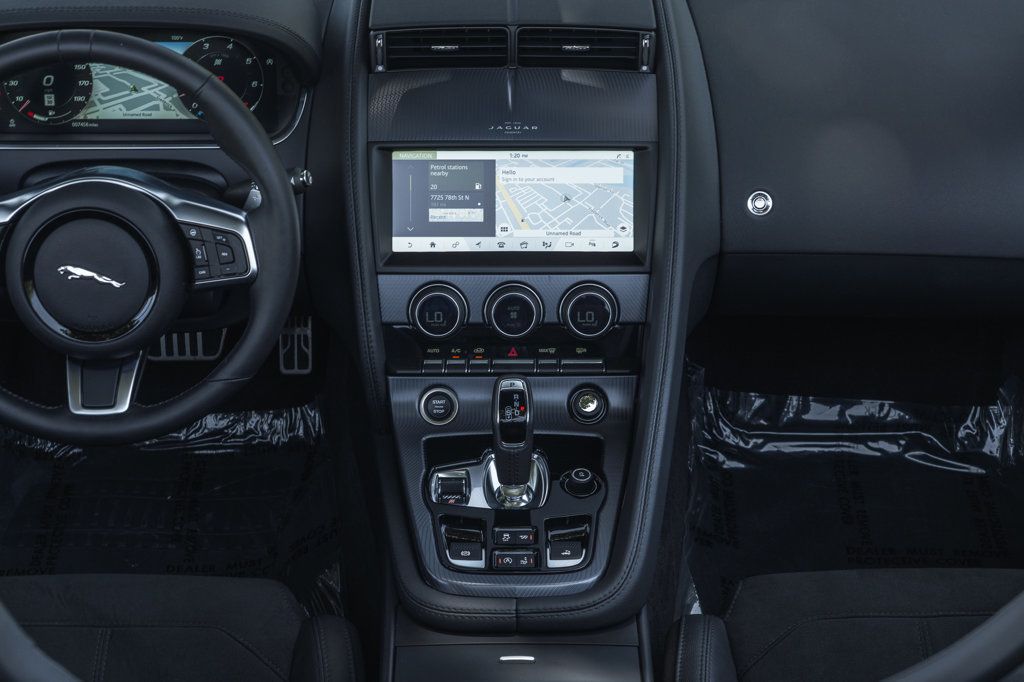 2024 Jaguar F-TYPE P450 R-Dynamic photo 18