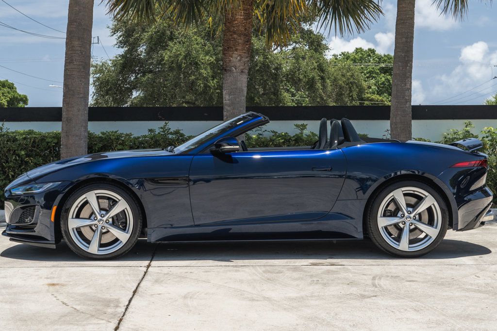 2024 Jaguar F-TYPE P450 R-Dynamic photo 4
