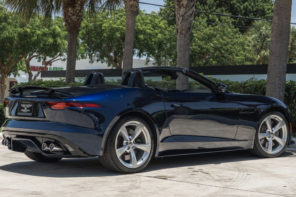 2024 Jaguar F-TYPE P450 R-Dynamic photo 9
