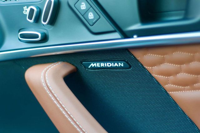 2024 Jaguar F-TYPE P-450/R-Dynamic/V8/BlindSpotMonitor/PushButtonStart/NAV - 22977760 - 27