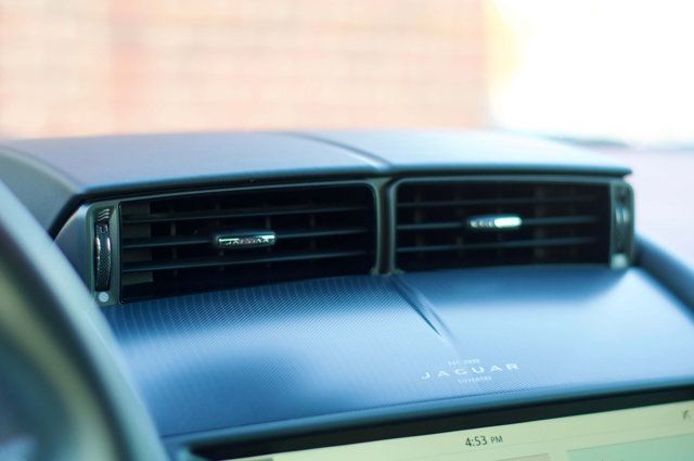 2024 Jaguar F-TYPE P-450/R-Dynamic/V8/BlindSpotMonitor/PushButtonStart/NAV - 22977760 - 30