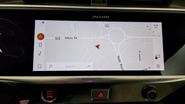 2024 Jaguar I-PACE 2024.5 R-Dynamic HSE AWD with 22'' Wheels & Heated/Cooled Seats - 22958759 - 19