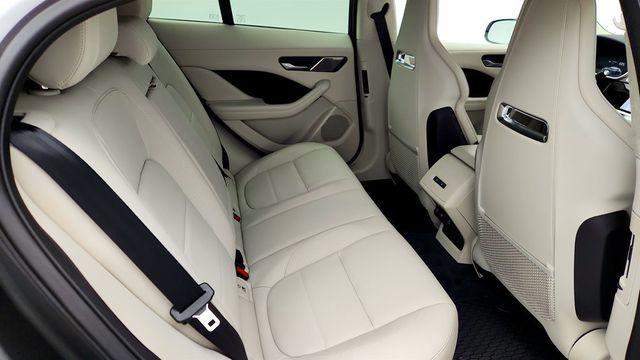 2024 Jaguar I-PACE 2024.5 R-Dynamic HSE AWD with 22'' Wheels & Heated/Cooled Seats - 22958759 - 24