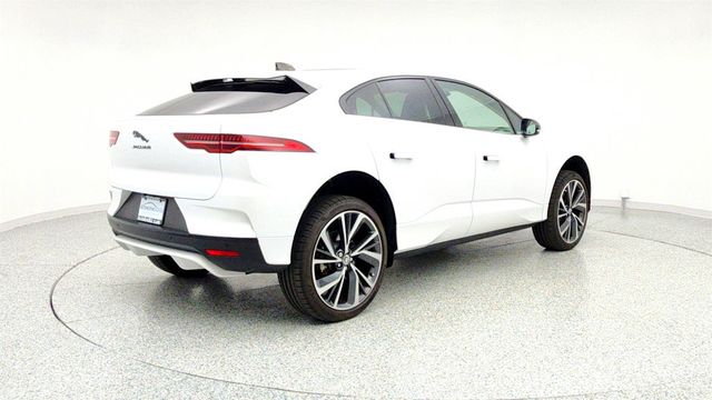 2024 Jaguar I-PACE 2024.5 R-Dynamic HSE AWD with 22'' Wheels & Heated/Cooled Seats - 22958759 - 4