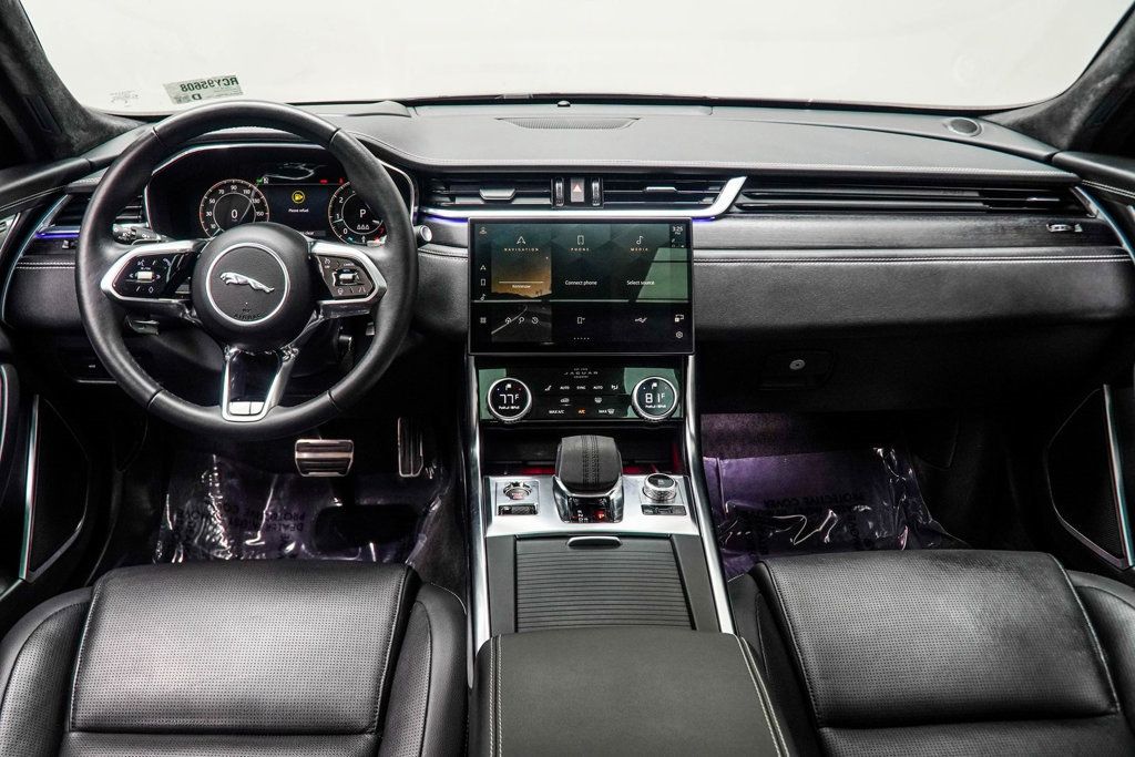 2024 Jaguar XF P300 R-Dynamic SE photo 3