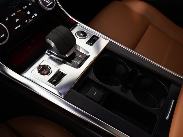 2024 Jaguar XF R-Dynamic SE Sedan RWD - 22998391 - 56