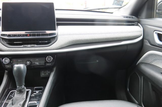 2024 Jeep Compass Latitude 4x4 - 23027175 - 22