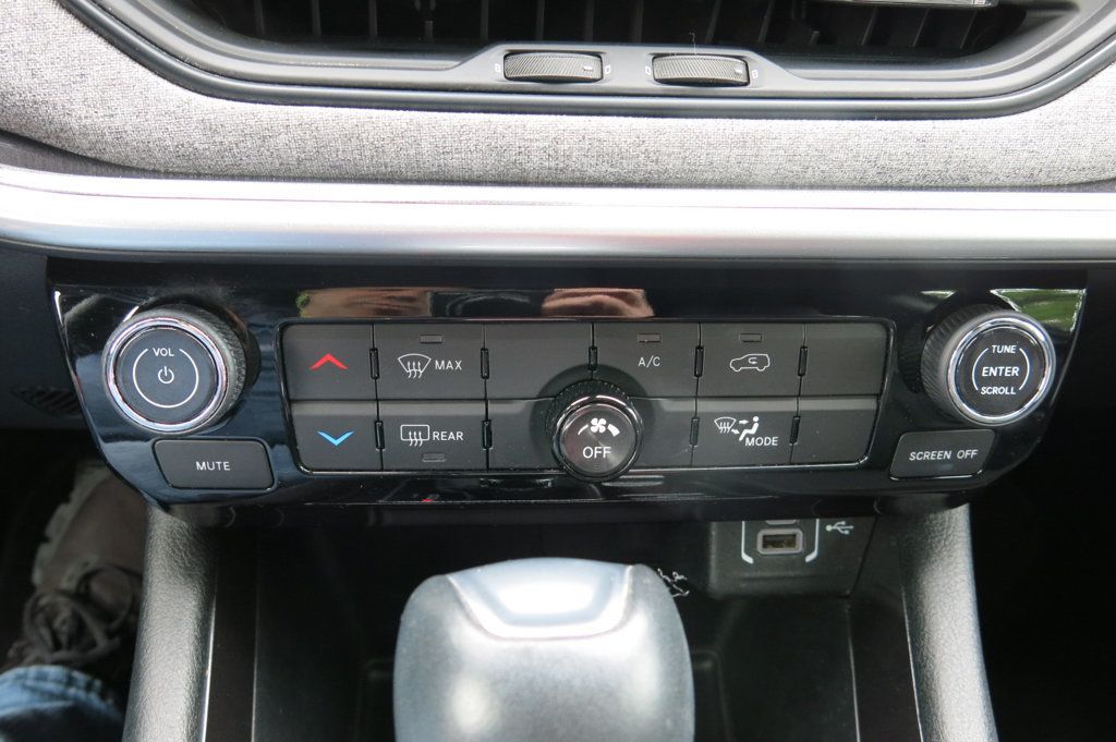 2024 Jeep Compass Latitude 4x4 - 23027175 - 32