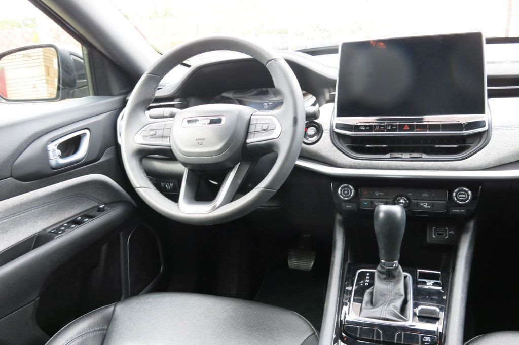 2024 Jeep Compass Latitude 4x4 - 23027175 - 57