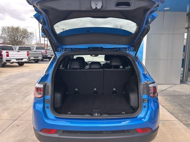 2024 Jeep Compass Latitude 4x4 - 22995578 - 18