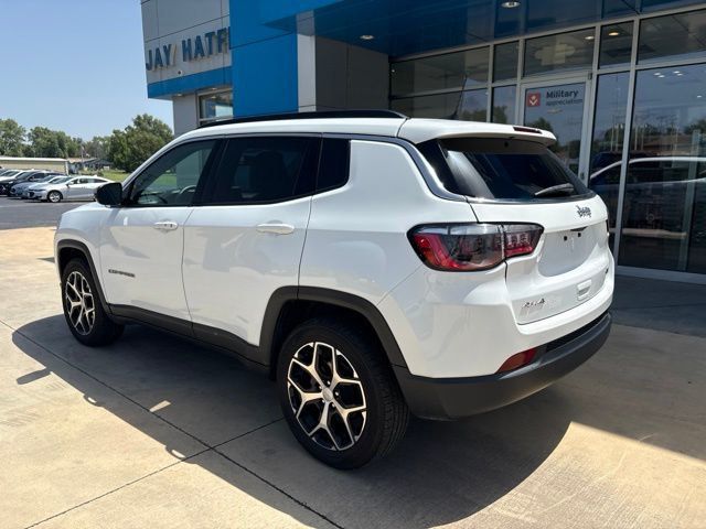 2024 Jeep Compass Latitude 4x4 - 23045206 - 1