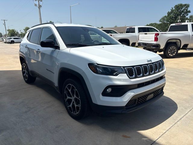 2024 Jeep Compass Latitude 4x4 - 23045206 - 4