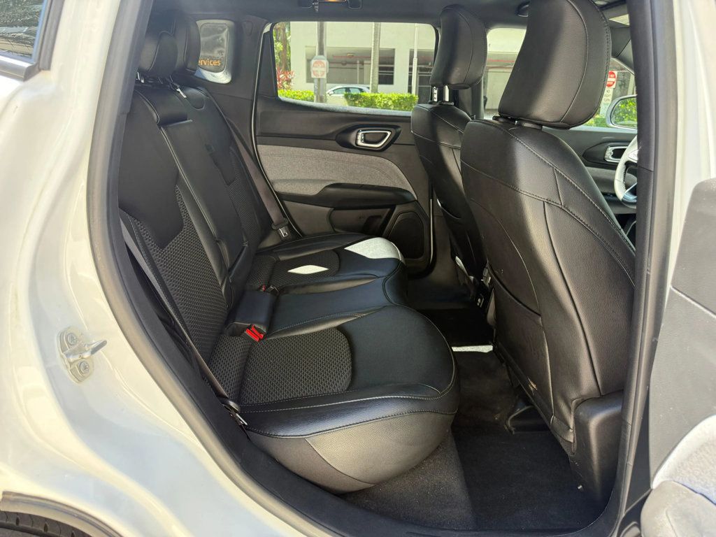 2024 Jeep Compass Latitude 4x4 - 22917544 - 16